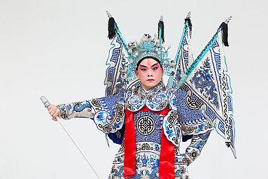 两款《开拓者》游戏开发中 《黄金魁犬》开发商负责